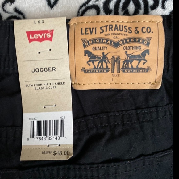 LEVI’S JOGGER - Picture 3 of 3